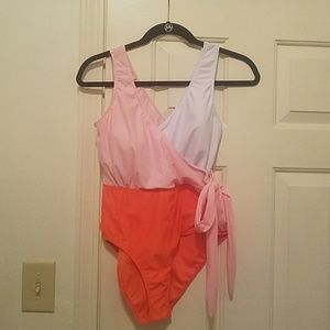 BNWOT Multi colored swim suit.